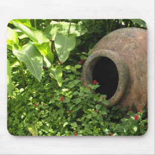 Tapis de souris Poterie dans le jardin