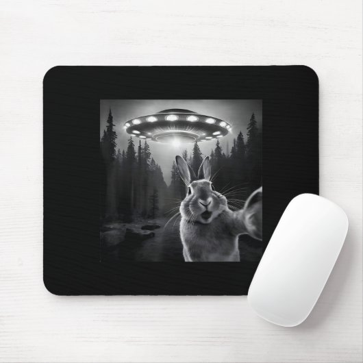 Tapis De Souris Rabbit Selfie With Ufo - Funny Bunny Graphic Alien (Avec souris)