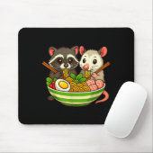 Tapis De Souris Raccoon And Ossum Eating Ramen Noodles (Avec souris)