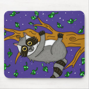 Tapis De Souris Raccoon nocturne pendu de la branche de l'arbre