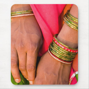 Tapis De Souris Rajasthan Gros plan des mains d'une femme
