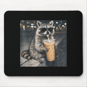 Tapis De Souris Raton laveur buvant du café glacé mème animal drôl