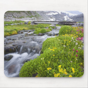 Tapis De Souris Rivière trouble avec les fleurs sauvages roses