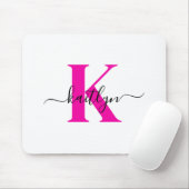 Tapis De Souris Rose Chaud Noir Nom Initial Monogrammé (Avec souris)
