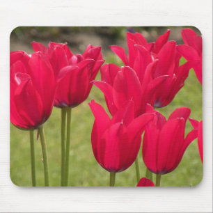 Tapis de souris rose foncé ou rouge avec tulipes