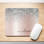 Tapis De Souris Rose Gold<br><div class="desc">Or rose - Blush Pink and Silver Faux Foil Metallic Sparkle Parties scintillant brossé Métal Monogramme Nom et Mousepad initial (pavé souris). Cela rend le cadeau parfait pour 16 ans,  mariage,  douche nuptiale,  anniversaire,  baby shower ou bachelorette pour quelqu'un qui aime le luxe glam et les styles chic.</div>