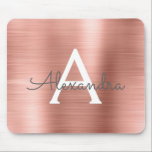 Tapis De Souris Rose Gold Blush Pink Foil Nom du monogramme<br><div class="desc">Blush Pink - Rose Gold Faux brossé Métal Métal Acier Inoxydable Monogramme Monogram Mousepad. Ce Mousepad monogrammé peut être customisé pour inclure votre prénom et votre initiale et est parfait pour l'école ou le bureau et fait un grand cadeau de Noël ou d'anniversaire.</div>
