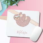 Tapis De Souris Rose Gold Parties scintillant Sparkle Cute Nom du<br><div class="desc">Ce tapis de souris amusant et girly est décoré d'une parties scintillant en or rose souriant paresseux accroché à une branche. Customisez-le en changeant le nom. Conception originale © Michele Davies</div>