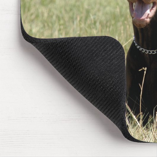 Tapis de souris rouge de dobermann (Coin)