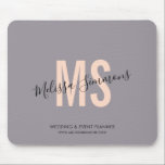Tapis De Souris Script lavande rose moderne nom monogramme<br><div class="desc">Script lavande rose moderne nom monogramme</div>