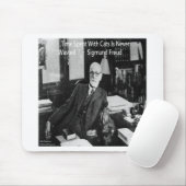 Tapis De Souris Sigmund Freud Dans Son Bureau & Citation de Chat D (Avec souris)