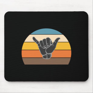 Tapis De Souris Signe de surf de main shaka rétro - cool surfeur_s