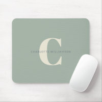 Simple élégant Chic Monogramme Nom dans Sage Green