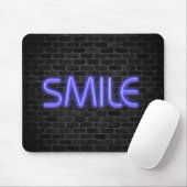 Tapis De Souris SMILE texte dans néon lumières sur brique (Avec souris)