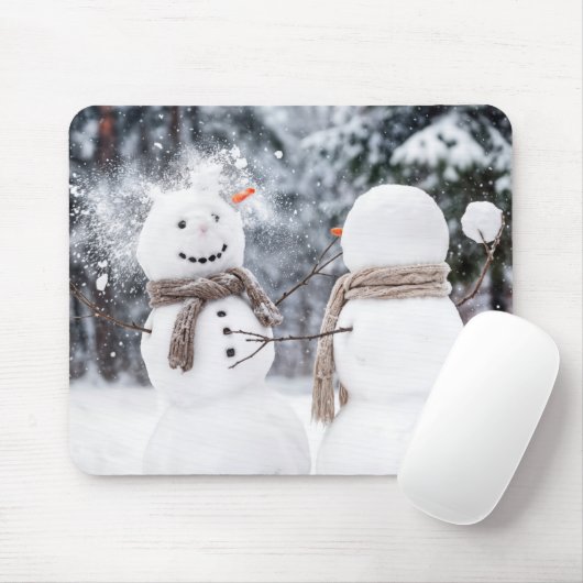 Tapis De Souris Snowmen Having a Snowball Fight (Avec souris)