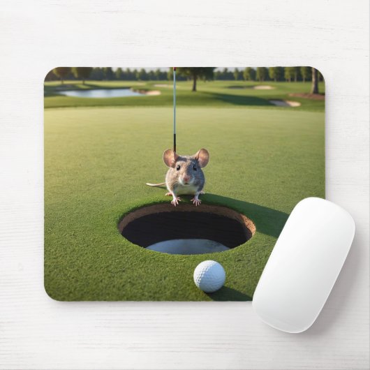 Tapis De Souris Souris sur un terrain de golf (Avec souris)