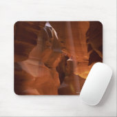 Tapis De Souris Sunbeam frappant l'amarante sur le plancher de (Avec souris)