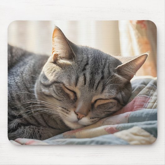 Tapis De Souris Tabby Chat Dormir Sur Une Ancienne Couette (Devant)