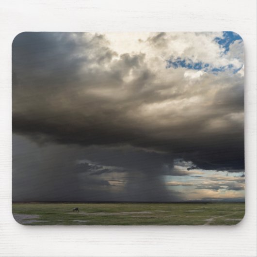 Tapis De Souris Tempête Qui S'Étend Sur Les Pentes Du Mont À Proxi (Devant)