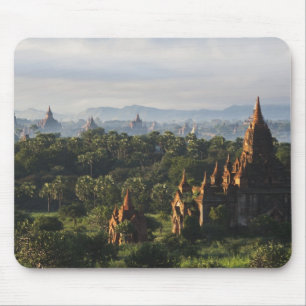 Tapis De Souris Temples au lever du soleil, Bagan, Myanmar