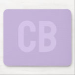 Tapis De Souris Tendance Couleur Douce Violet Mousepad<br><div class="desc">Voici la couleur de printemps tendance : Violet doux. Mousepad moderne et élégant avec monogramme à deux lettres personnalisable dans une police minimaliste. Son design simple et épuré dans une couleur solide offre un charme intemporel et classique. Découvrez nos couleurs printanières tendance pour plus de produits dans la même couleur...</div>
