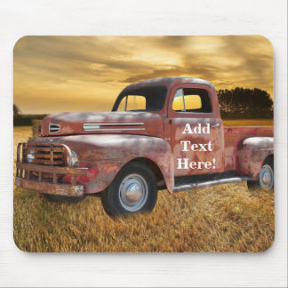 Tapis De Souris Terrain de ferme de camions antiques Red
