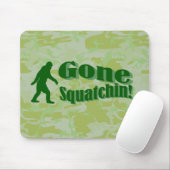 Tapis De Souris Texte Gone Squatchin sur camouflage vert (Avec souris)
