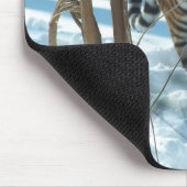 Tapis De Souris Tigre sibérien marchant dans la neige Mousepad (Coin)