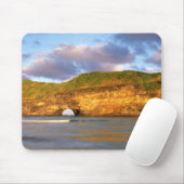 Tapis De Souris Trou Dans Le Mur Sur La Côte Sauvage (Avec souris)