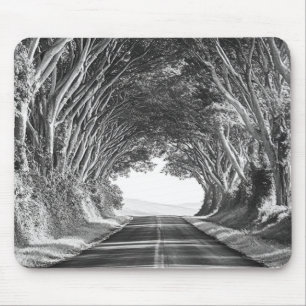 Tapis De Souris Tunnel de l'arbre Kauai Photographie noir et blanc