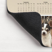 Tapis De Souris Two Adorable Chihuahuas on a Sofa – 2026 Calendar (Coin)