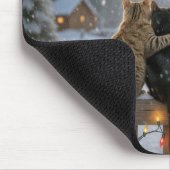 Tapis De Souris Two Christmas Cats Snuggling on a Snowy Fence (Coin)