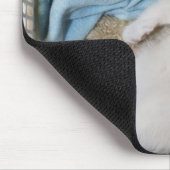 Tapis De Souris Un chat blanc qui dort dans une corbeille, (Coin)