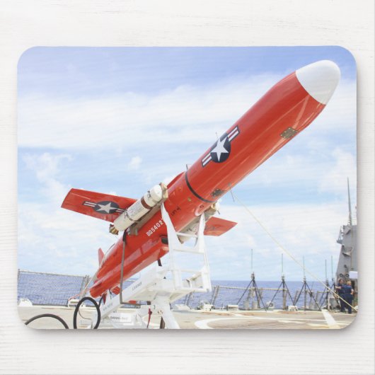 Tapis De Souris Un drone BQM-74E Chukar prêt à être lancé (Devant)