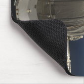 Tapis De Souris Un engin spatial Soyouz rétroéclairé par la Terre (Coin)