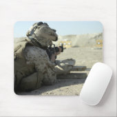 Tapis De Souris Un Marine lance un fusil de service M16A2 (Avec souris)
