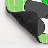 Tapis De Souris Un Panda Bébé Mignonne Mangeant Stalk Bambou (Coin)