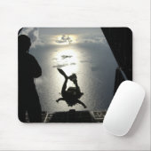 Tapis De Souris Un pararescueman de la Force aérienne (Avec souris)