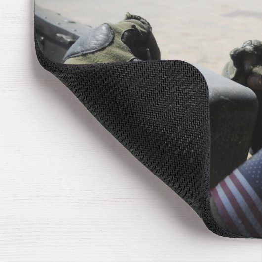 Tapis De Souris Un soldat assure la sécurité (Coin)