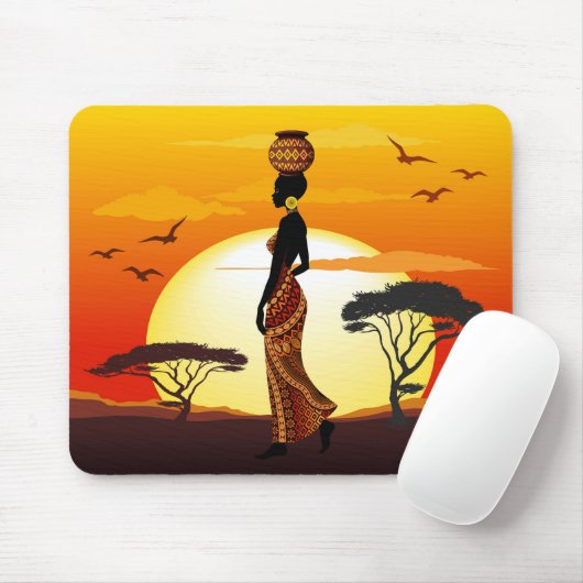 Tapis De Souris Une belle femme africaine Silhouette sur les solei (Avec souris)