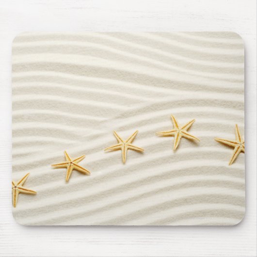 Tapis De Souris Une ligne droite d'étoiles de mer (Devant)