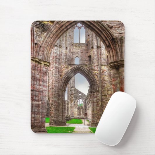 Tapis De Souris Vue intérieure de l'ancienne abbaye de Tintern Pay (Avec souris)