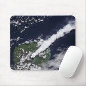 Tapis De Souris Vue satellite d'un panache épais et riche en vapeu (Avec souris)