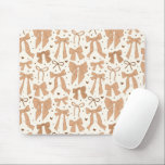 Tapis De Souris Whimsical Terracotta Bows Motif<br><div class="desc">Coquette et bouche cahoteuse avec illustration dessinée à la main des arcs en terre cuite et du motif cardiaque.</div>