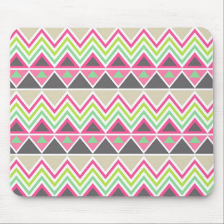 Tapis De Souris Zigzag aztèque tribal de triangle de zigzag de