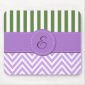 Tapis De Souris Zigzag violet, Chevron, Grilles vertes, Monogramme (Devant)