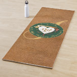 Tapis De Yoga 3e anniversaire du Mariage Image en cuir<br><div class="desc">Vous cherchez le bon,  3ème anniversaire tapis de yoga honorant votre amour? ! Je les ai conçus avec l'esprit "audacieux" et l'imagerie traditionnelle en jade et en cuir avec votre texte médaillon et mes coeurs fantaisie font pour un design royal et adapté pour votre journée spéciale!</div>