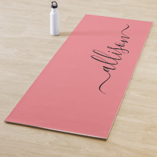 Tapis de yoga à typographie rose minimaliste