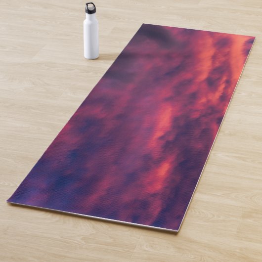 Tapis De Yoga août rouge (En situation)