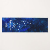 Tapis De Yoga Aquarius Zodiac Constellation Blue Galaxy Monogram (Devant (Horizontal))